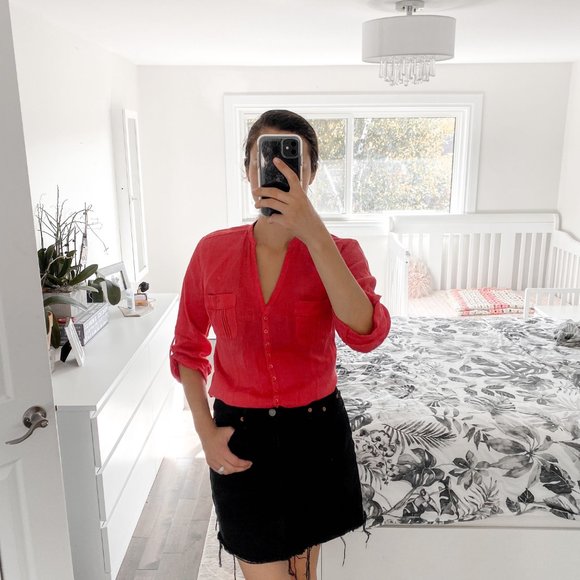 Natural Linen Button-Down Shirt in Pink, size XS - Picture 4 of 5